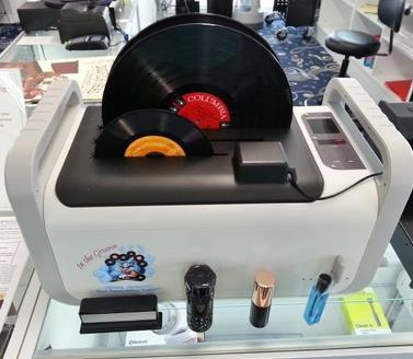 Vinyl restoration